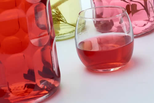 Avoid drinks with red blue or purple colors