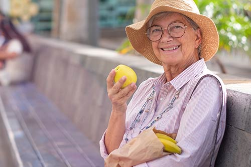 can you eat after a colonoscopy normally waiting times