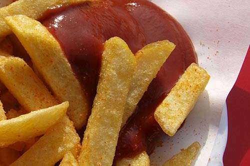 tomato sauce before colonoscopy is generally not recommended